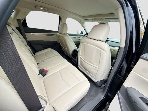 Used 2019 Cadillac XT5 Luxury image 29