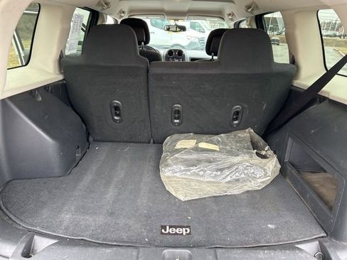 Used 2012 Jeep Patriot Latitude image 15