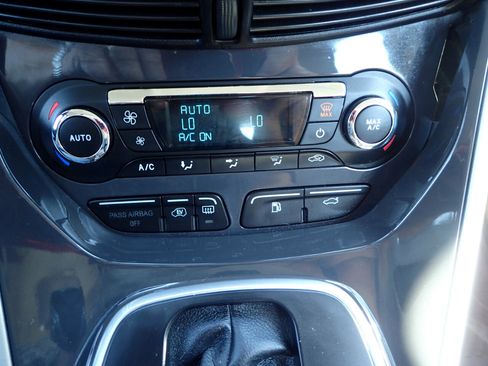 Used 2014 Ford C-MAX Energi SEL w/ Equipment Group 302A image 22