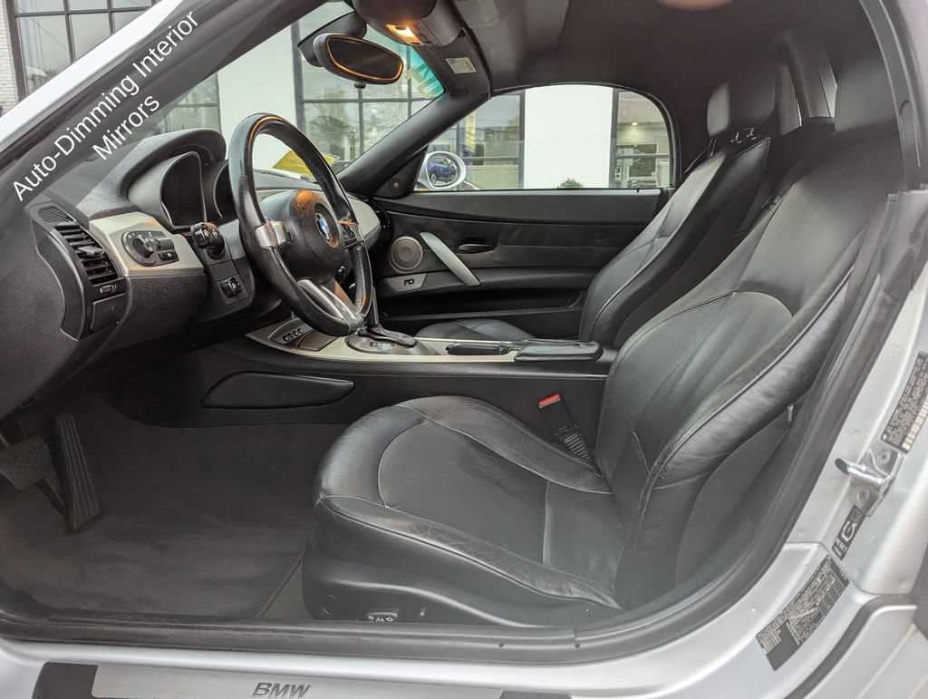 Used 2004 BMW Z4 3.0i RWD image 14