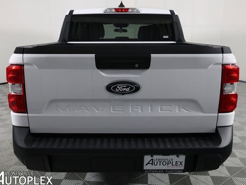 Used 2025 Ford Maverick XL w/ Equipment Group 102A image 7