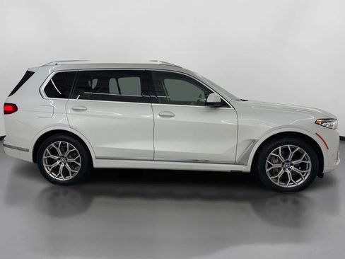 Used 2019 BMW X7 xDrive50i w/ Luxury Seating Package image 11
