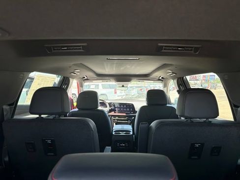 New 2026 Chevrolet Traverse RS AWD/4WD image 38