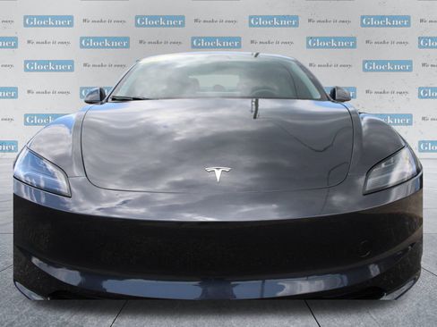 Used 2024 Tesla Model 3 Standard Range RWD image 3