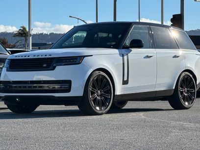 New 2025 Land Rover Range Rover SE