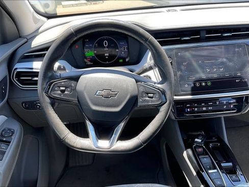Used 2022 Chevrolet Bolt EUV Premier FWD image 5