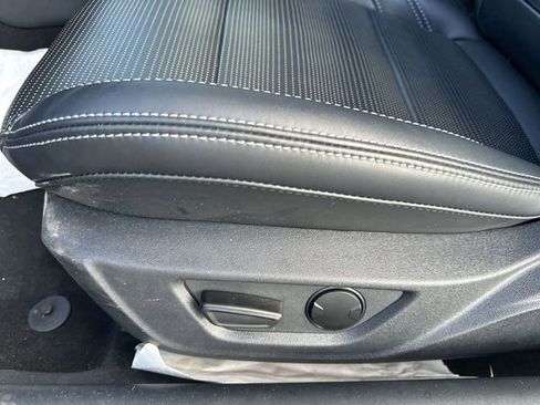 Used 2025 Ford Mustang GT Premium RWD image 15
