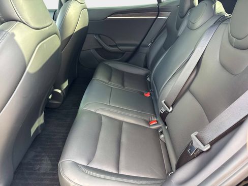 Used 2023 Tesla Model S image 30