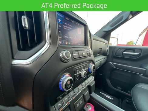 Used 2020 GMC Sierra 1500 AT4 w/ Technology Package AWD/4WD image 9