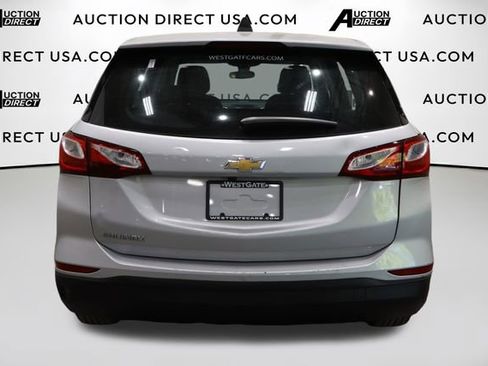 Used 2020 Chevrolet Equinox LS image 5