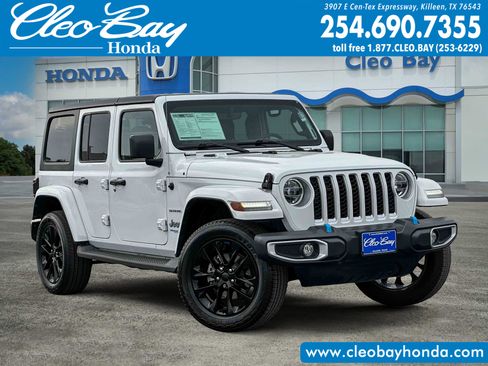 Used 2022 Jeep Wrangler Unlimited Sahara w/ Cold Weather Group image 1