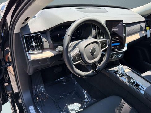 New 2026 Volvo XC90 B5 Plus w/ Protection Package AWD/4WD image 4