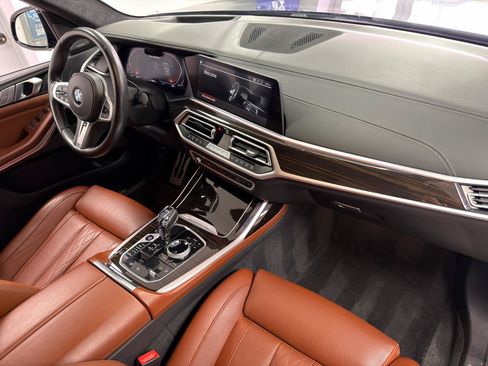 Used 2021 BMW X7 M50i w/ Premium Package AWD/4WD image 26