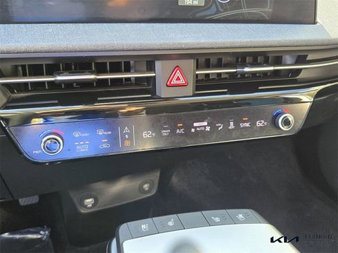 Certified 2022 Kia EV6 Wind image 24
