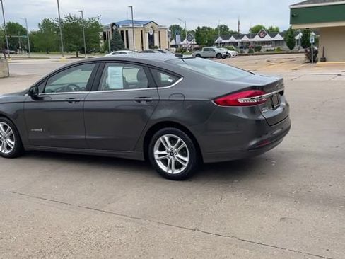Used 2018 Ford Fusion S FWD image 6