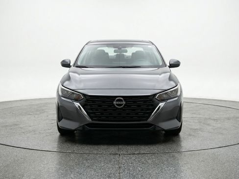 Used 2025 Nissan Sentra SV FWD image 2