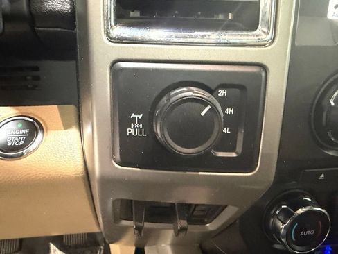Used 2018 Ford F250 Lariat w/ Lariat Ultimate Package AWD/4WD image 3