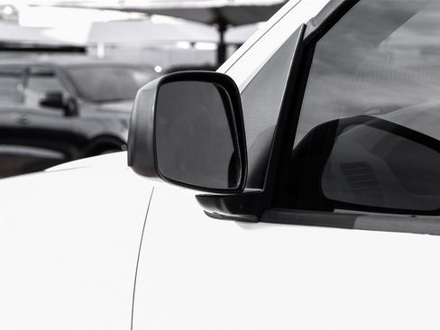 Used 2018 Nissan Frontier S w/ Work Truck Package image 39