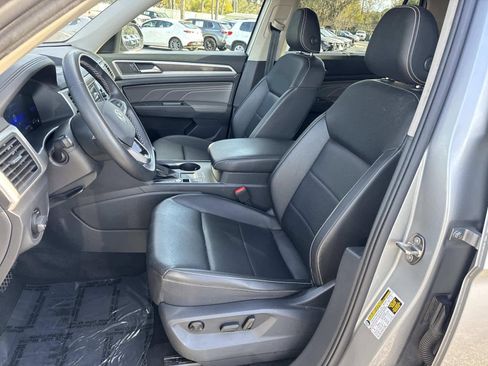 Used 2023 Volkswagen Atlas SE FWD image 25