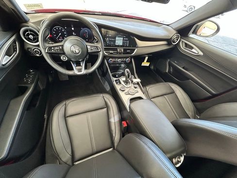 New 2025 Alfa Romeo Giulia w/ Driving Assist Package image 28