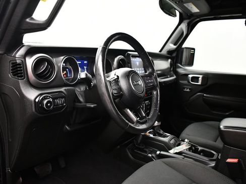 Used 2021 Jeep Wrangler Unlimited Sport AWD/4WD image 4