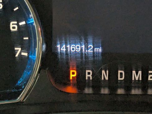 Used 2013 Ford F150 XLT w/ Mid Equipment Group image 18