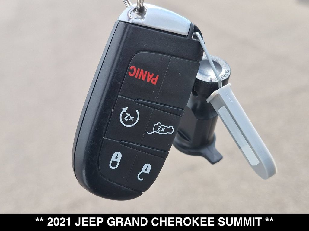 Used 2021 Jeep Grand Cherokee Summit AWD/4WD image 29