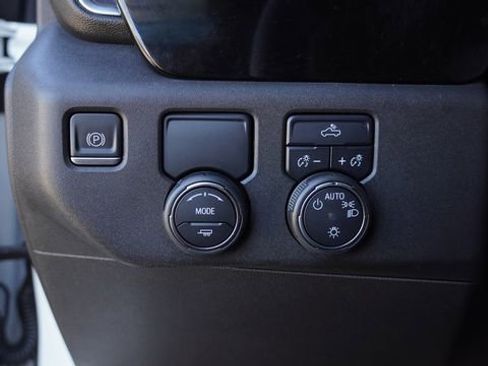 Used 2023 Chevrolet Silverado 1500 LT image 21