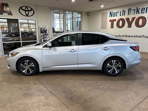 Used 2022 Nissan Sentra SV image 7