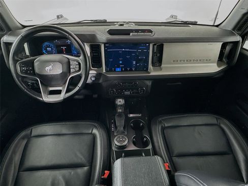 Used 2025 Ford Bronco Outer Banks image 31