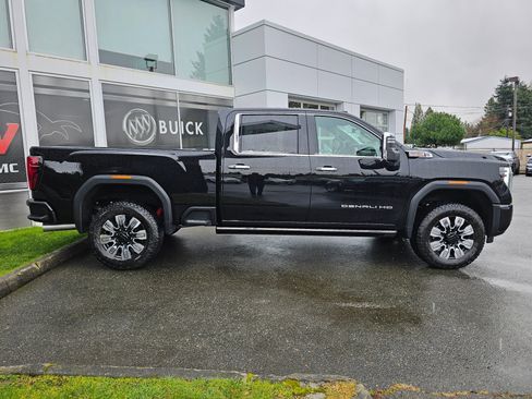New 2024 GMC Sierra 2500 Denali w/ Denali Reserve Package image 8