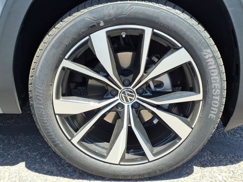 New 2026 Volkswagen Atlas SEL Premium R-Line AWD/4WD image 7