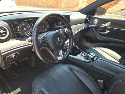 Used 2017 Mercedes-Benz E 300 image 8