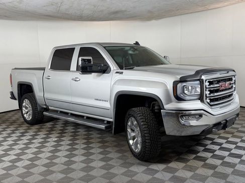 Used 2018 GMC Sierra 1500 SLT w/ SLT Premium Package image 4