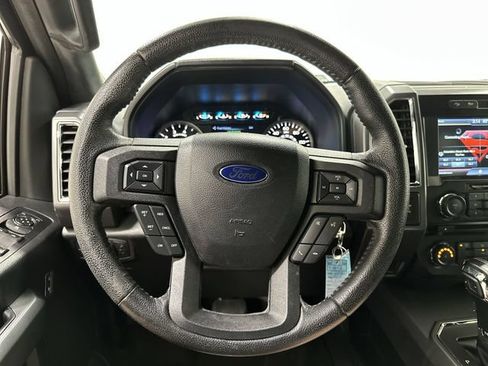 Used 2015 Ford F150 XLT w/ Equipment Group 302A Luxury AWD/4WD image 13