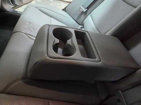 Used 2017 Acura TLX w/ Technology Package image 21