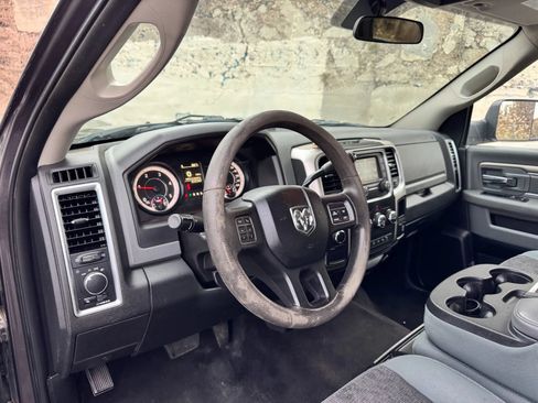 Used 2017 RAM 2500 SLT AWD/4WD image 17