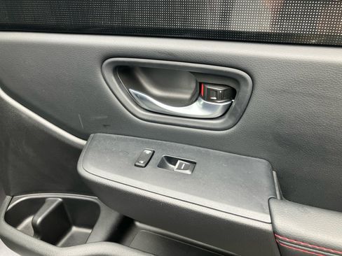 Used 2025 Honda Pilot Black Edition image 35