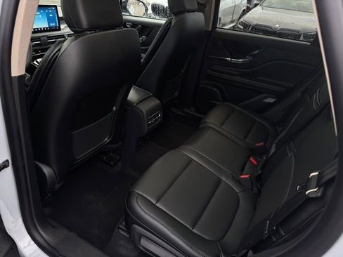 New 2026 Lincoln Corsair Premiere image 19