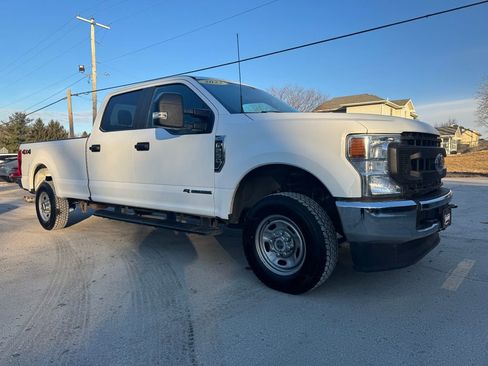 Used 2022 Ford F250 XL w/ Power Equipment Group image 3