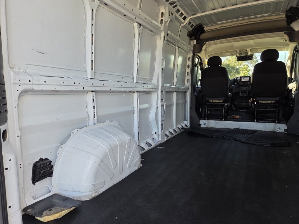 Used 2025 RAM ProMaster 2500 w/ Convenience Group FWD image 23