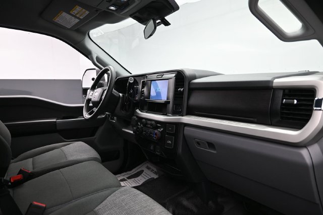 Used 2025 Ford F350 XLT w/ Tremor Off-Road Package AWD/4WD image 30