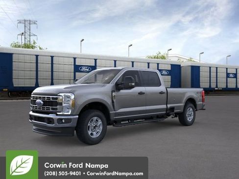 New 2026 Ford F350 XLT image 2
