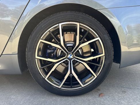 Certified 2022 BMW 540i xDrive w/ M Sport Package image 27