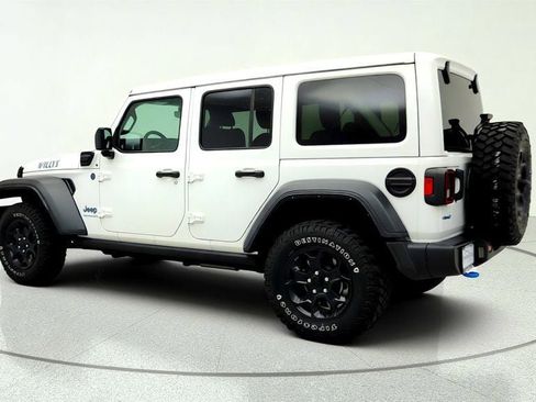 Used 2023 Jeep Wrangler Unlimited w/ Sun & Screen Package AWD/4WD image 7