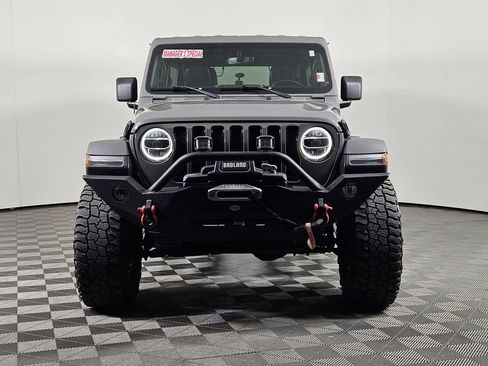 Used 2022 Jeep Wrangler Unlimited Sahara AWD/4WD image 2