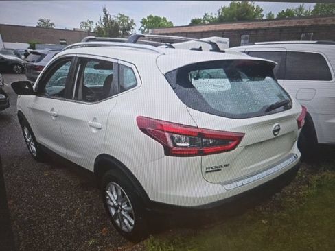 Used 2020 Nissan Rogue Sport SV AWD/4WD image 2