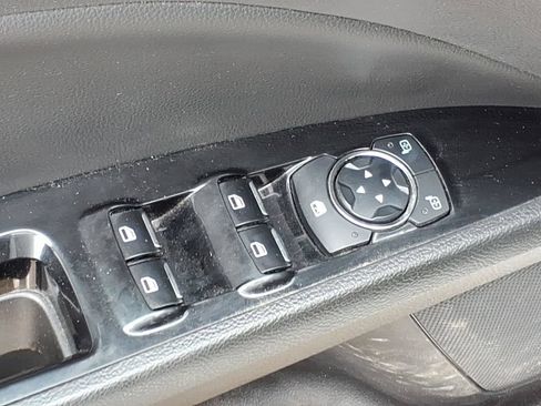 Used 2013 Ford Fusion SE FWD image 14