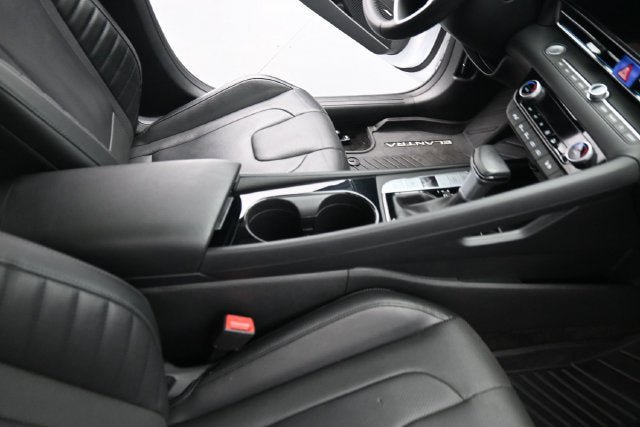 Used 2023 Hyundai Elantra Limited w/ Cargo Package FWD image 16