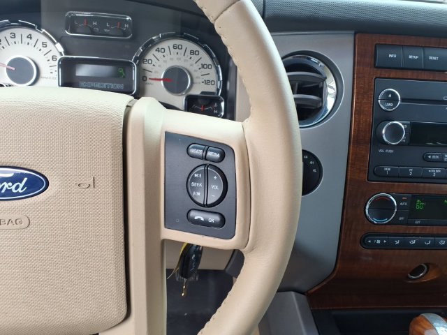 Used 2010 Ford Expedition 4WD image 19